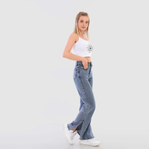 بنطلون ازرق بفتحة