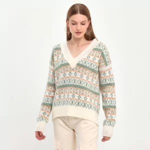 سويتر مطرز اخضر - free size