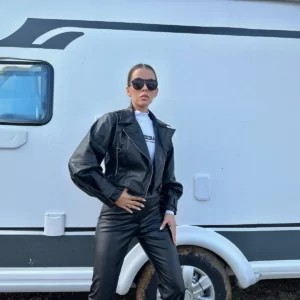 قمصلة جلد قصيرة - اسود