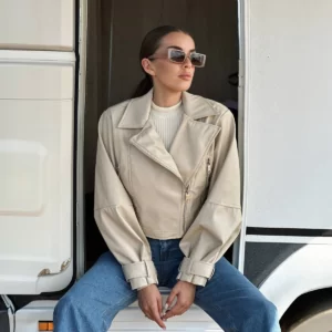 قمصلة جلد قصيرة - بيجي